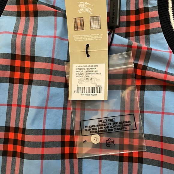 Burberry Children’s Romper Size 12M - Picture 2 of 3